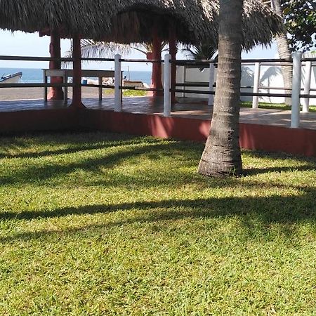 Villa Tortugas Monterrico Eksteriør bilde