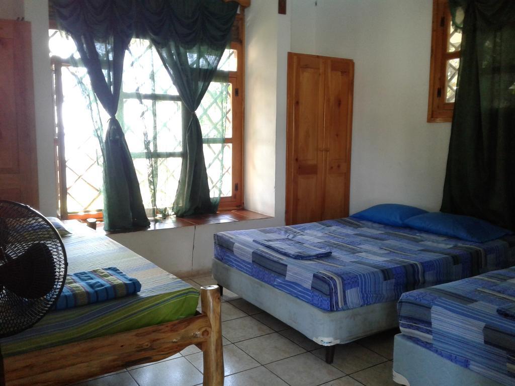 Villa Tortugas Monterrico Eksteriør bilde